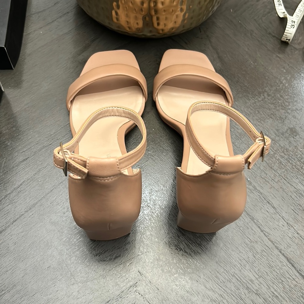 27 EDIT Naturalizer Iriss Ankle Strap Sandal - Picture 9 of 10